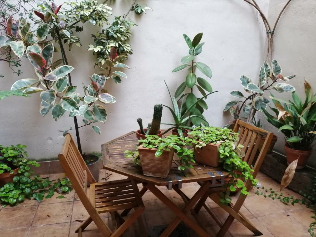 Apartament Apartamento Teatro Del Mercado Saragossa Zewnętrze zdjęcie